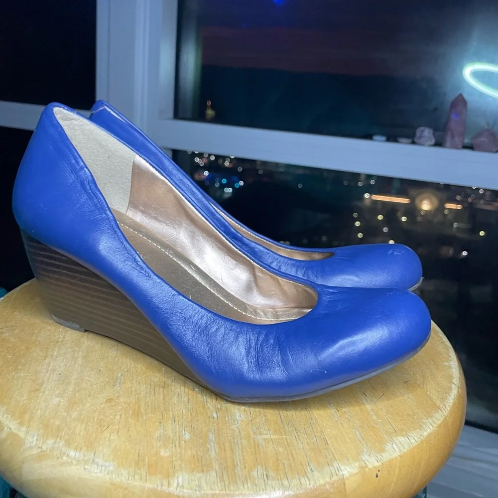 BCBGENERATION Wedged Heels - Picture 1 of 9